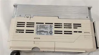 Yaskawa CIMR-AU2A0012F A1000 Drive
