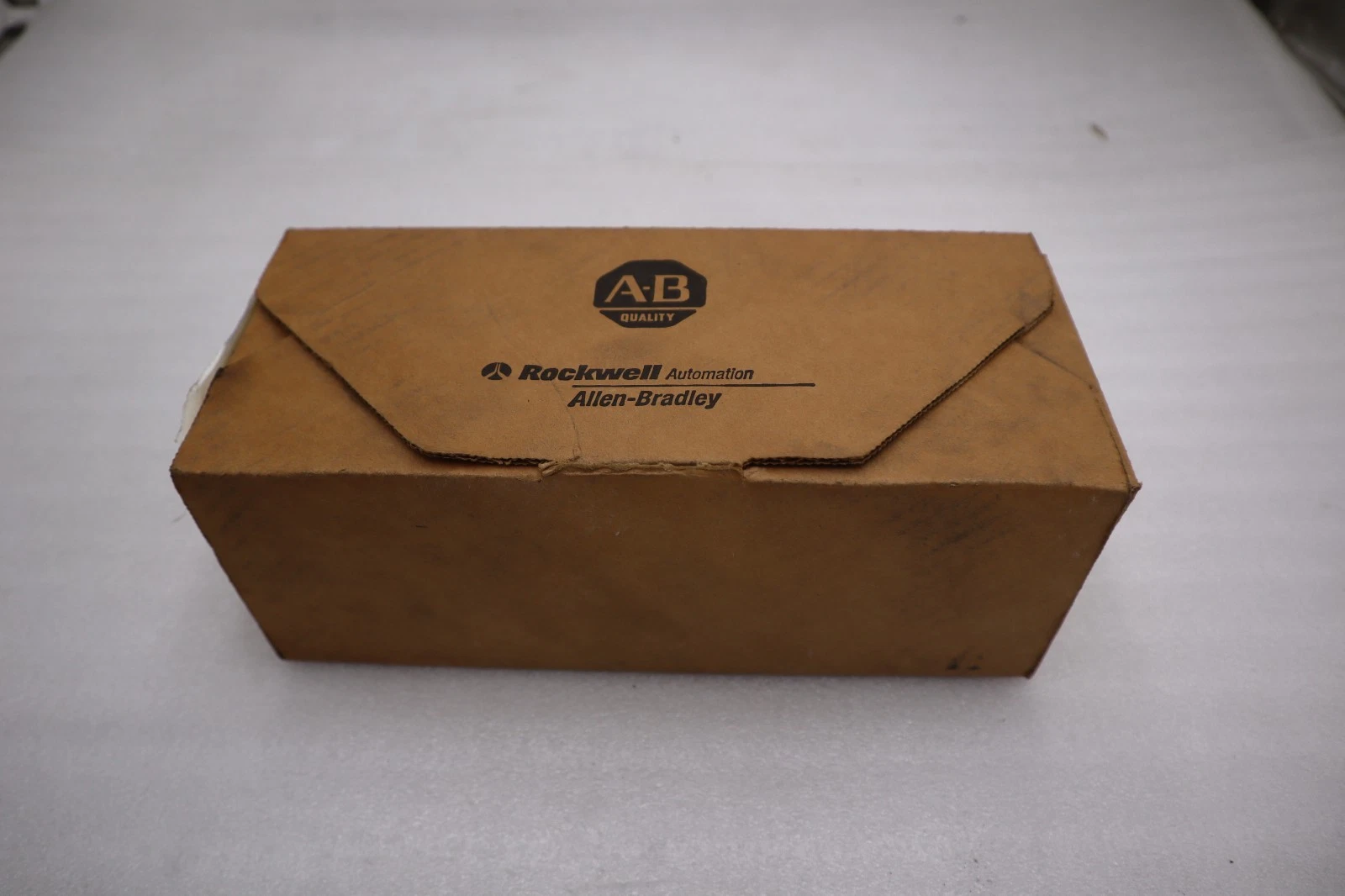 800R-4TZ | Allen-Bradley | US