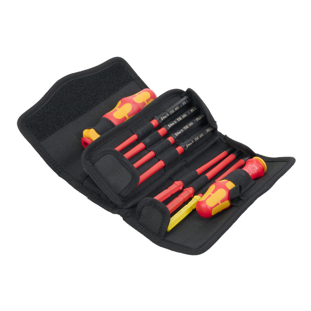 05006618001 - Wera Kraftform Kompakt VDE insulated multi-bit screwdriver, 1000V insulation rating, 17 pieces, ratcheting, Kraftform ergonomic handle, 4.0in (102mm) shaft length, Phillips, Pozidriv/slotted, Pozidriv, Torx and slotted.
