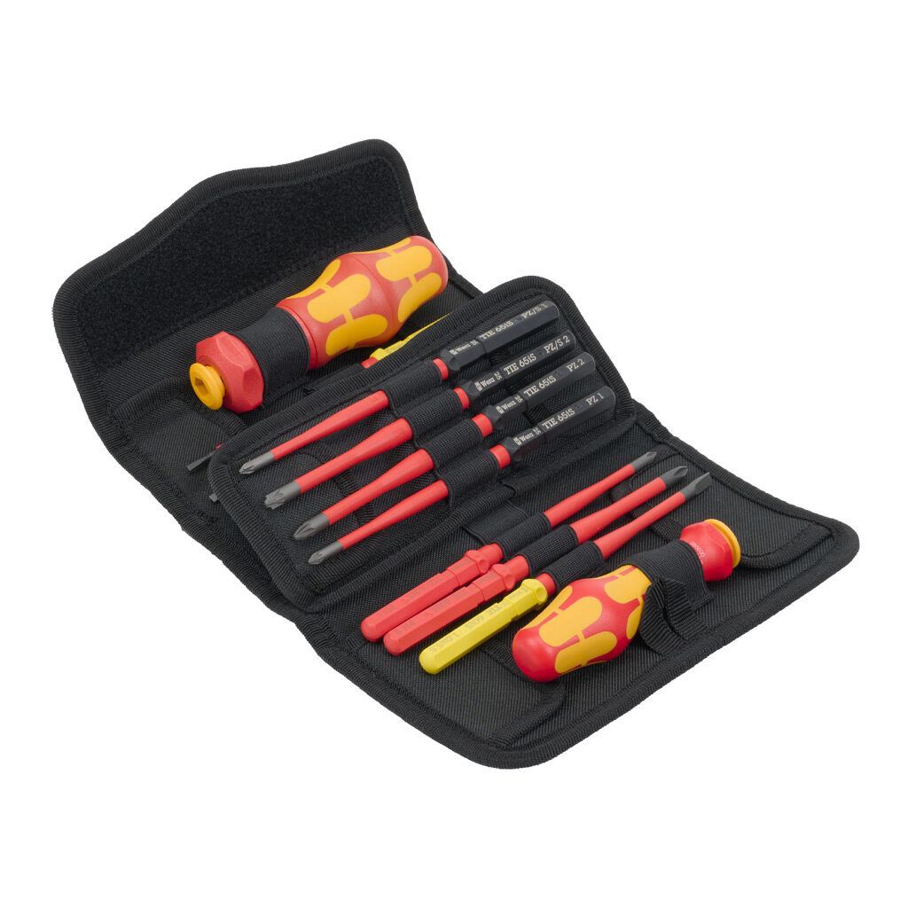 05006640001 - Wera Kraftform Kompakt VDE Turbo insulated multi-bit screwdriver, 1000V insulation rating, 16 pieces, Kraftform ergonomic handle, 4.0in (102mm) shaft length, Phillips, Pozidriv/slotted, Pozidriv, Torx and slotted.
