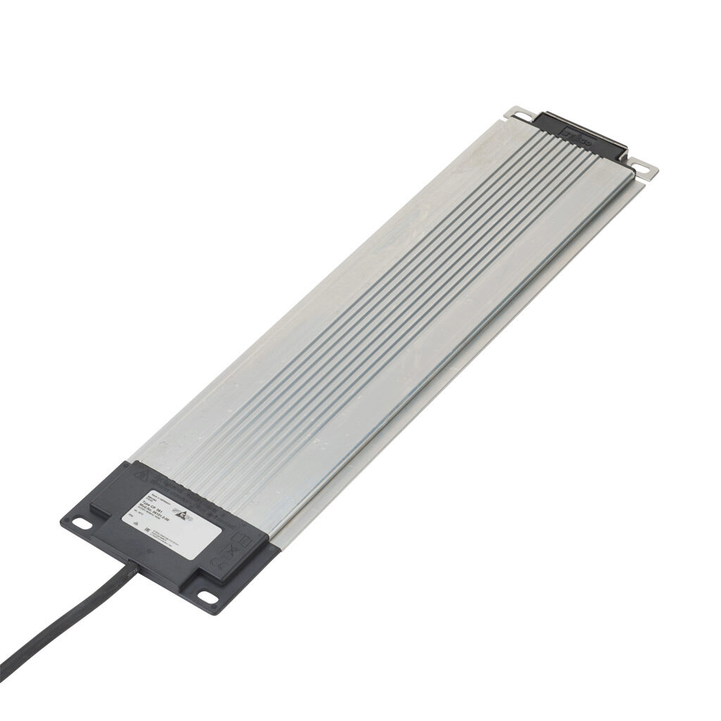 061010-00 - Stego flat heater, 100W heating capacity, resistance heating element, 230 VAC operating voltage, 50/60 Hz, M6 screw mount.