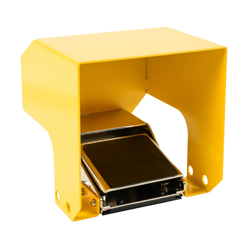 107024000444004 - Mindman manual valve, locking foot pedal, single, 4-port (4-way), 2-position, spring return, 1/4in female NPT inlet(s), (2) 1/4in female NPT outlet(s), 1/4in female NPT exhaust(s), Cv=0.44, steel foot guard(s), yellow.