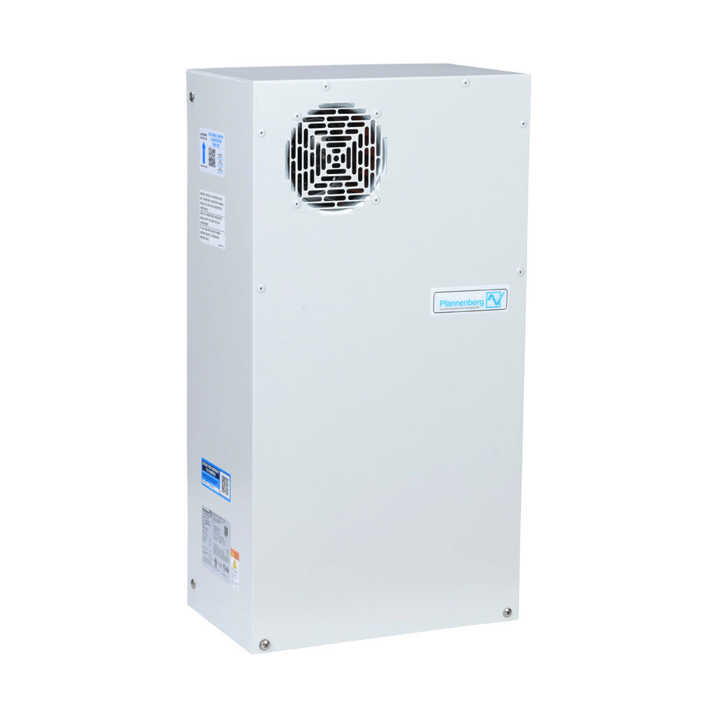 13385444255 - Pfannenberg DTS 3141 air conditioner, 4100 BTU/H, R-134a, 115 VAC operating voltage, carbon steel housing, RAL 7035 light gray, filter-free, side mount. For use with NEMA/UL Type 12 enclosures.
