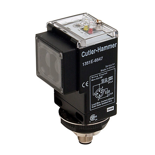 1351E-6547 - Eaton photoelectric sensor, rectangular, diffuse, infrared, 10ft sensing distance, selectable light-on/dark-on, NPN/PNP, 500 Hz switching frequency, 73 x 48.5 x 46mm body, plastic, 4-pin M12 quick-disconnect.