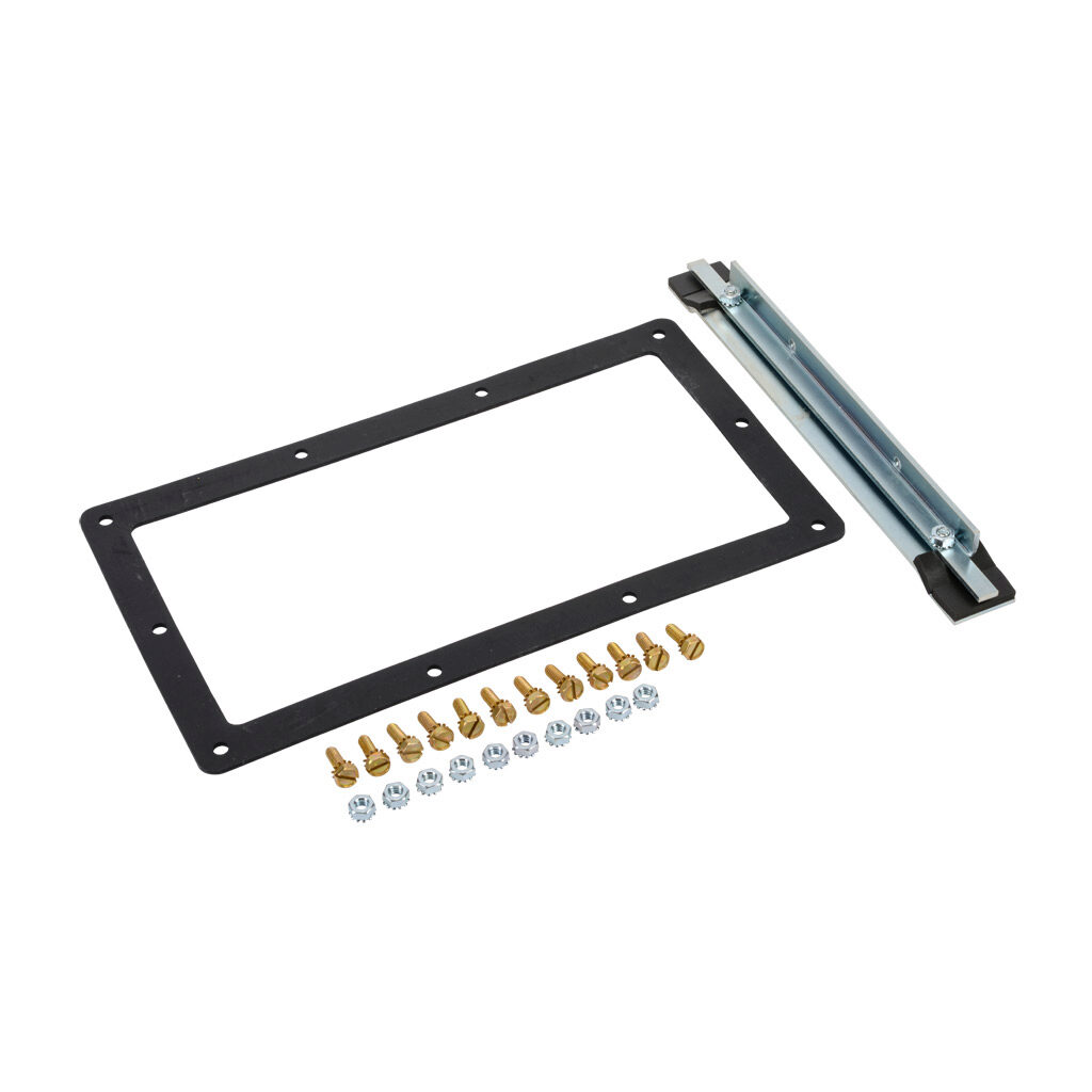 1485FS9 - Hammond wireway fitting, angle sealing plate, 12 x 6in, carbon steel, ANSI 61 gray, powder coat finish, NEMA 12. For use with 1485 series wireway.