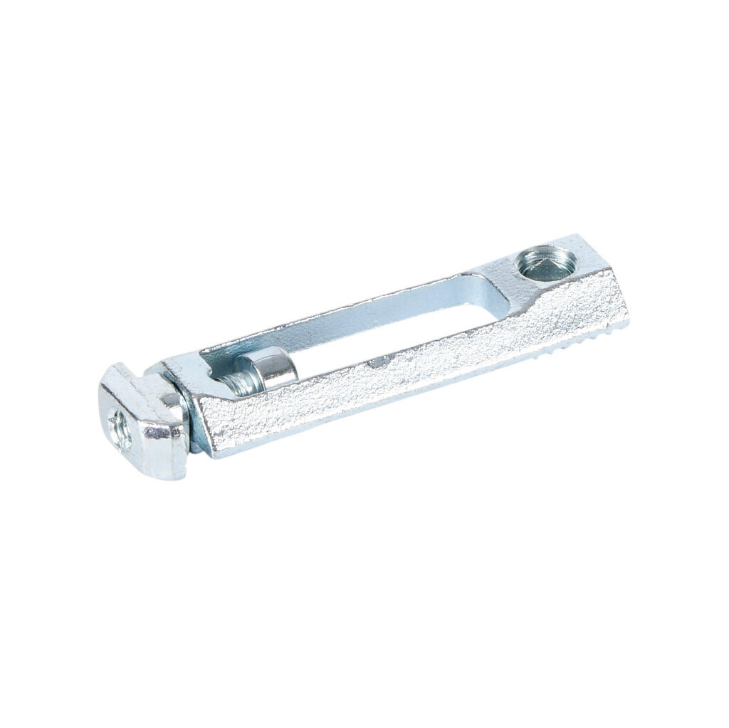 151106 - FATH milling connector, silver, zinc plated steel, slot size 8. For use with all 1.5in, 3in, 40mm and 80mm profile T-slotted rails. Manufacturer part number: 099D0840M0530.
