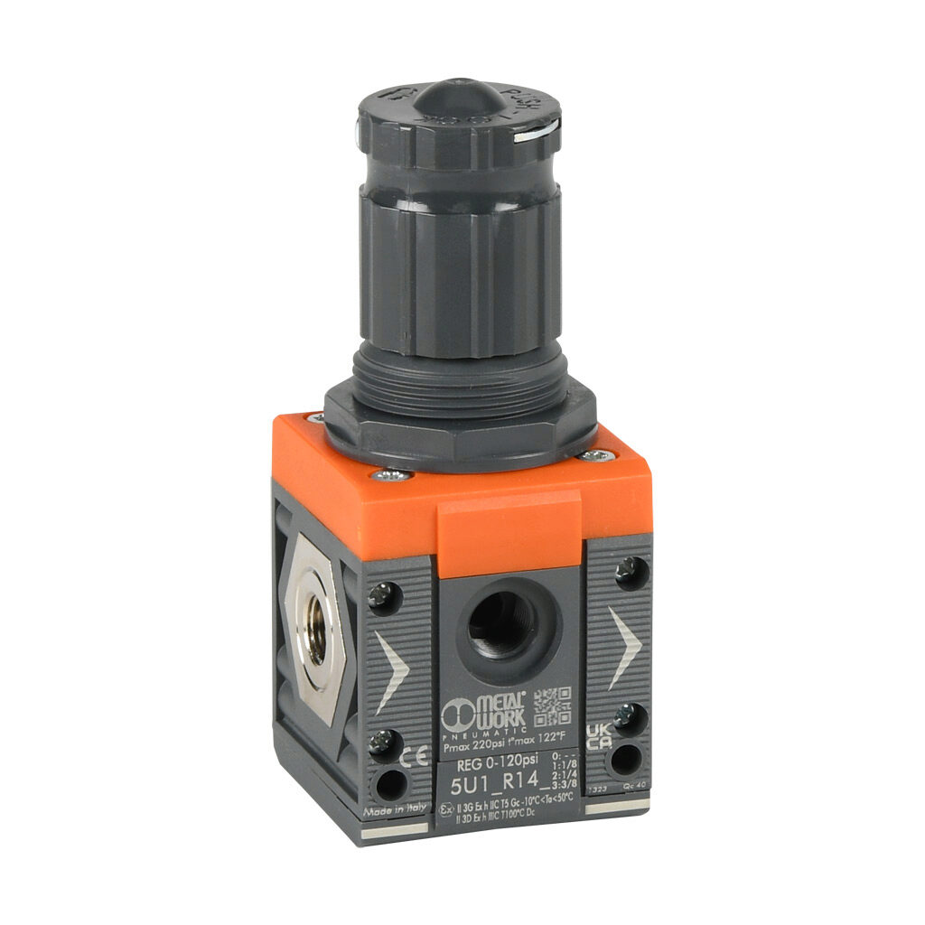 5U11R141 - Metal Work Syntesi Size 1 air regulator, 1/8in female NPT inlet(s), 1/8in female NPT outlet(s), 0-120 psig range.