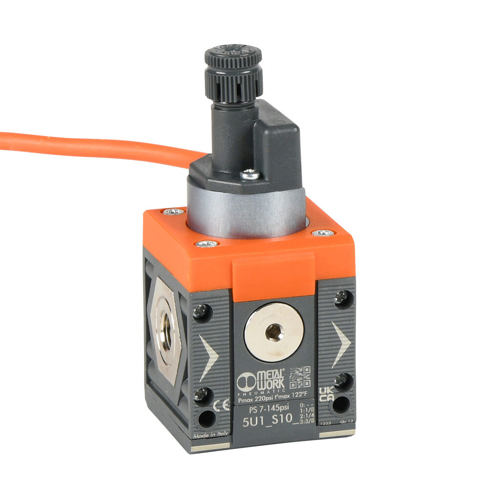 5U11S101 - Metal Work pressure switch, air, 1/8in female NPT process connection, 7.5 to 145 psi set point, N.O./N.C. complementary, 2m 3-wire cable. For use with Syntesi Size 1 air prep components.