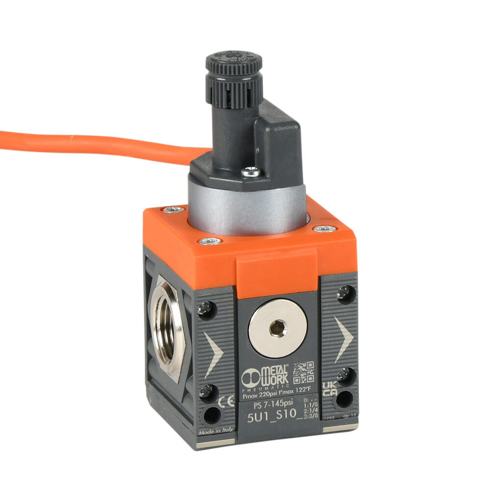5U13S103 - Metal Work pressure switch, air, 3/8in female NPT process connection, 7.5 to 145 psi set point, N.O./N.C. complementary, 2m 3-wire cable. For use with Syntesi Size 1 air prep components.