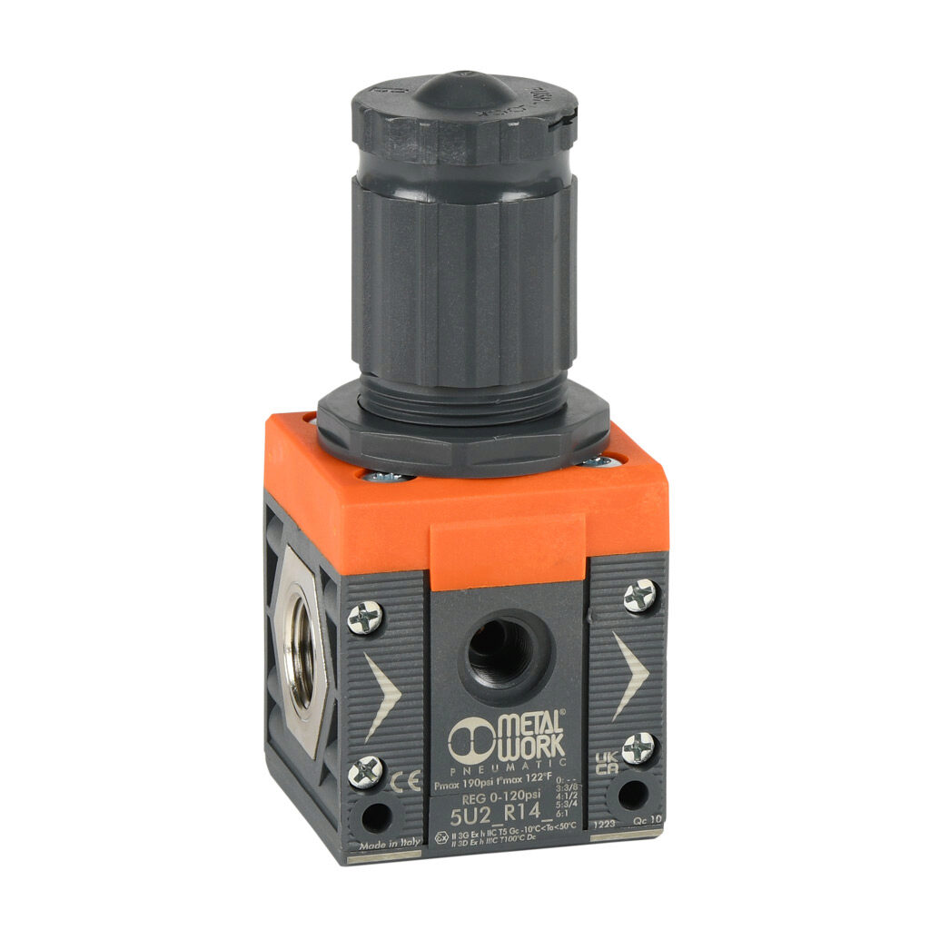 5U24R144 - Metal Work Syntesi Size 2 air regulator, 1/2in female NPT inlet(s), 1/2in female NPT outlet(s), 0-120 psig range.
