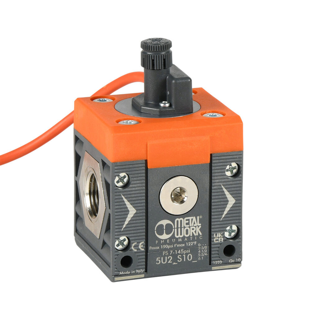 5U24S104 - Metal Work pressure switch, air, 1/2in female NPT process connection, 7.5 to 145 psi set point, N.O./N.C. complementary, 2m 3-wire cable. For use with Syntesi Size 2 air prep components.