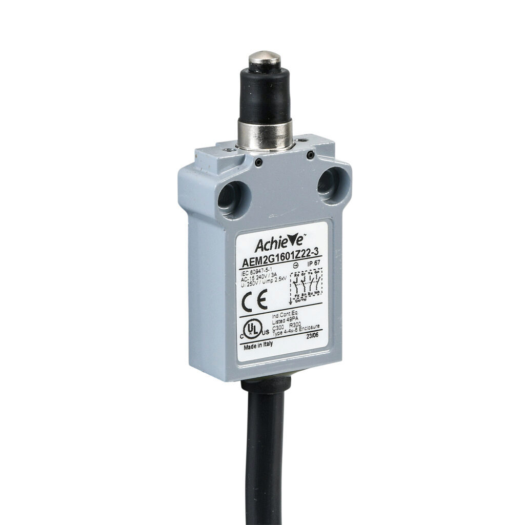 AEM2G1601Z22-3 - AchieVe compact limit switch, metal plunger with dust cap, (2) N.O./(2) N.C. contact(s), snap action, 25mm hole spacing, zinc alloy, pigtail, 9.8ft/3m cable length, bottom exit.