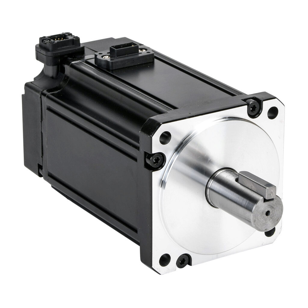 APMC-FCL08AYK-AD - LS Electric low inertia AC brushless servo motor, 750W, 3-phase input, 17-bit (131072 ppr) encoder. For use with LS Electric L7C L7CA010U-AD 1 kW drive.