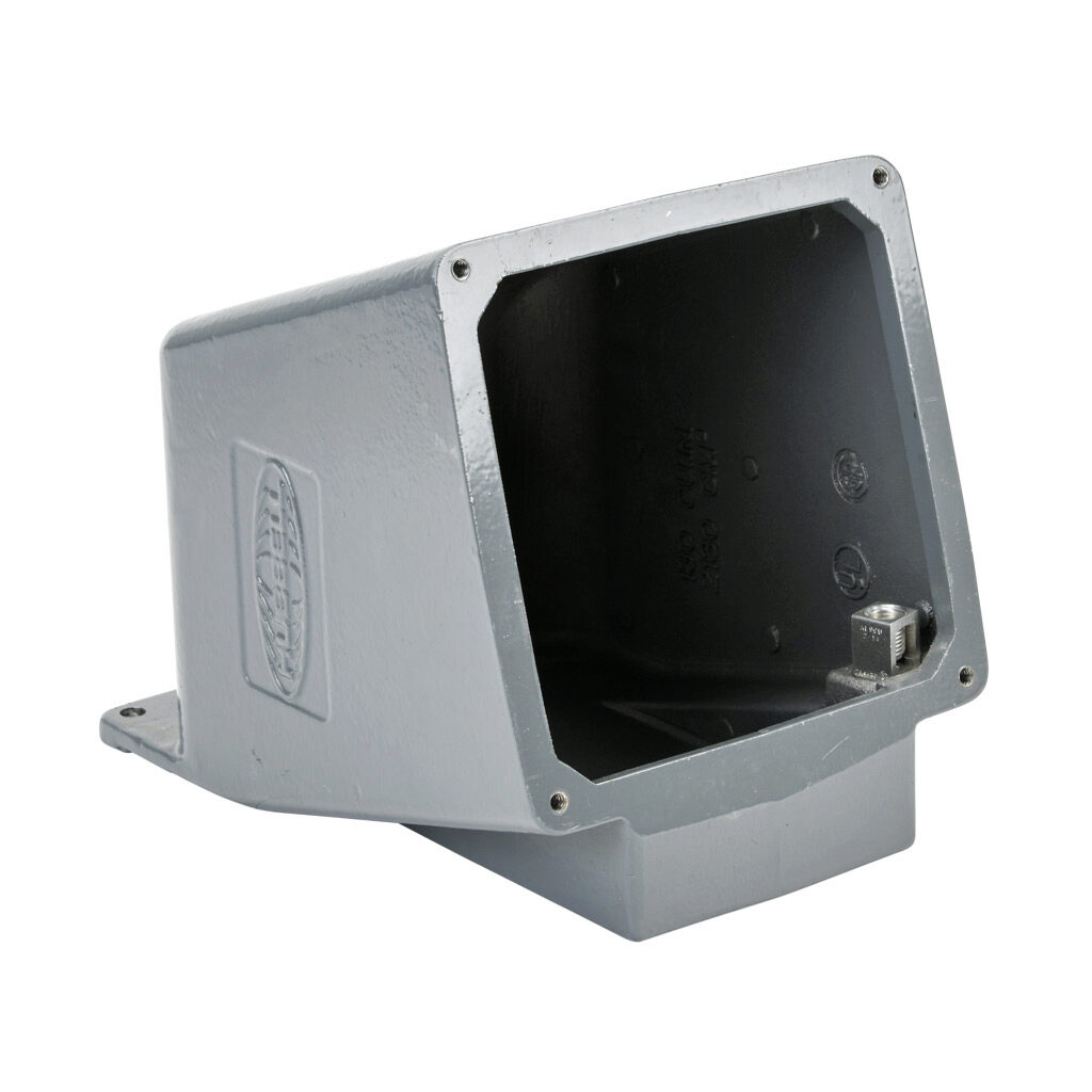 BB1001WA - Bryant dead end back box, (1) 1-1/2in female NPT conduit entries, cast aluminum housing, gray. For use with Bryant 100A devices. Requires AP100 adapter plate.