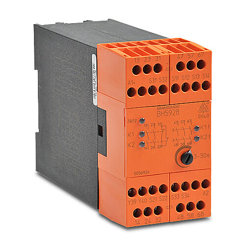 BH5928-92-61-24-30 - Dold safety relay, emergency stop and safety gates, release delay, 3 to 30 seconds, 2-channel, 24 VAC/VDC, (3) N.O. time delay and (2) N.O. safety output(s), (1) N.C. monitoring output(s), fixed screw terminals.