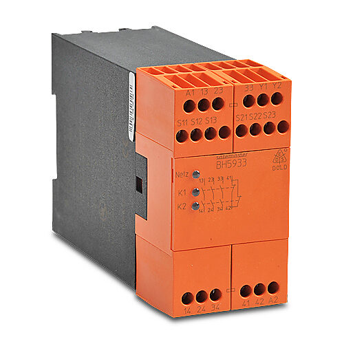 BH5933-48-61-110 - Dold safety relay, two-hand control, 2-channel, 110 VAC, (3) N.O. safety output(s), (1) N.C. monitoring output(s), fixed screw terminals.