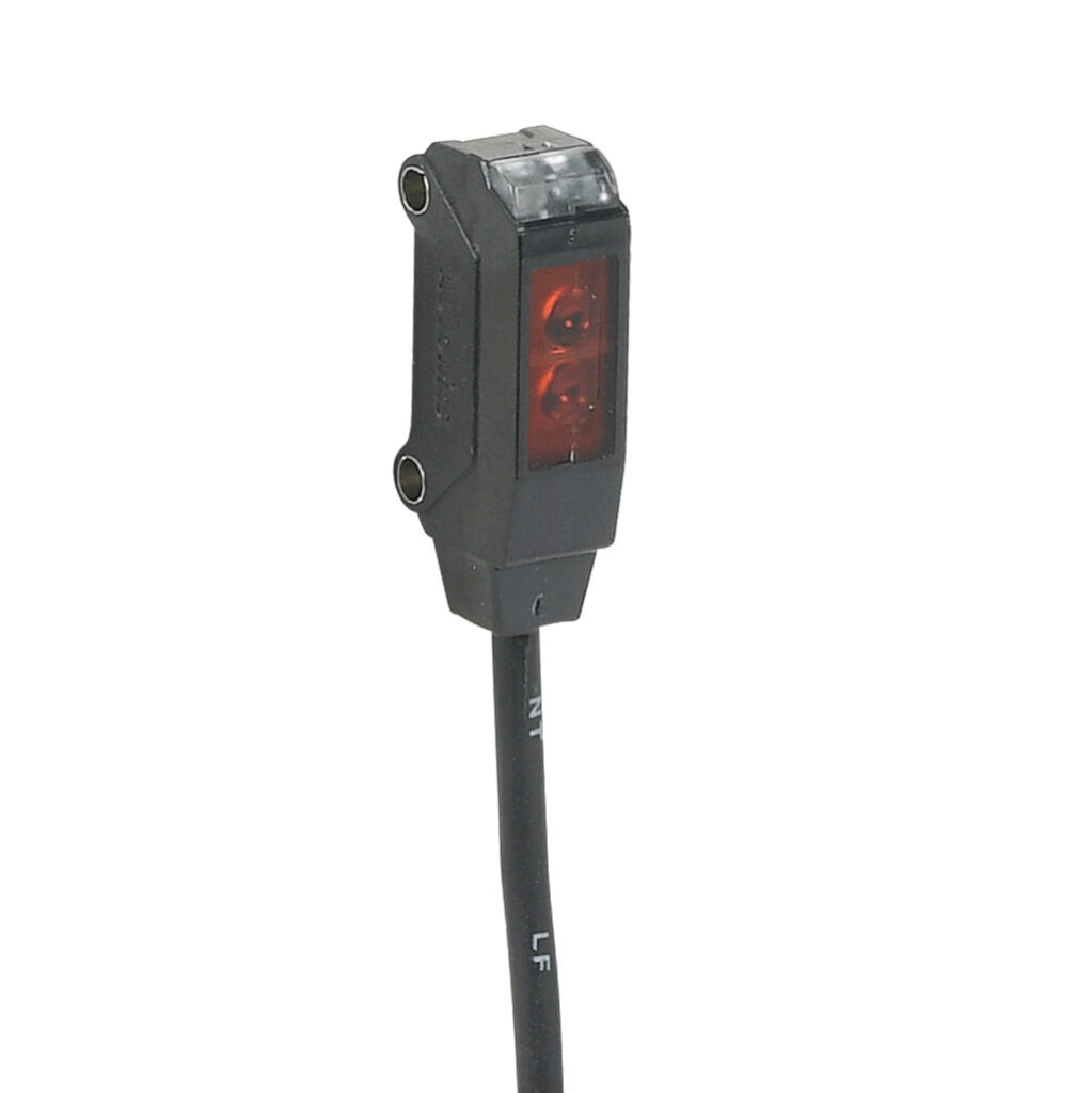 BTS200-MDTD - Autonics photoelectric sensor, rectangular, retroreflective, visible red, 10-200mm sensing distance, dark-on, NPN, 3-wire, pigtail.