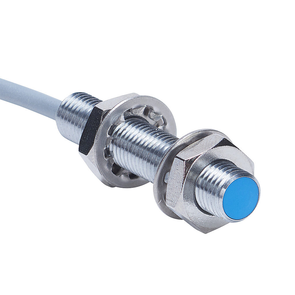 DW-AD-509-M8-390 - Contrinex inductive proximity sensor, tubular, 8mm diameter x 45mm body, chrome-plated brass housing, 0-10 VDC analog output, 4mm sensing distance, semi-flush, IP67, pigtail.