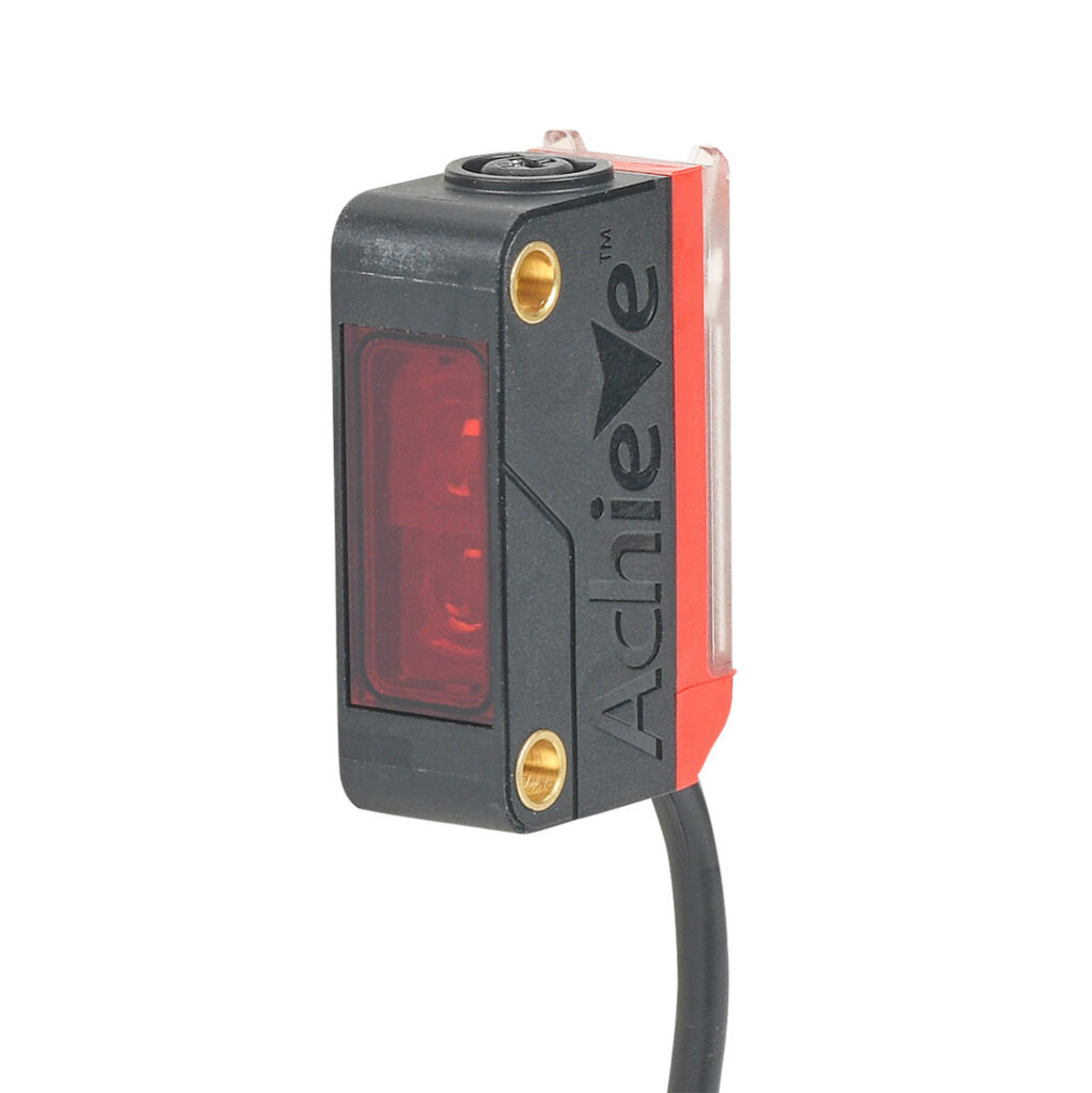 FBM-RN-0P-0A - AchieVe photoelectric sensor, rectangular, polarized retroreflective, visible red, 0.02-5m sensing distance, selectable light-on/dark-on, PNP, potentiometer, 3-wire, pigtail.