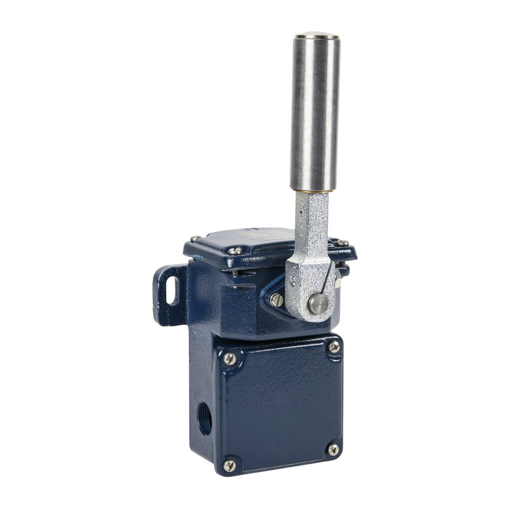 M.250-11Z-1224 - Schmersal heavy duty limit switch, side rotary lever with metal belt roller, (1) N.O./(1) N.C. contact(s), snap action, 122mm hole spacing, cast iron, (2) M25 x 1.5 cable entry.