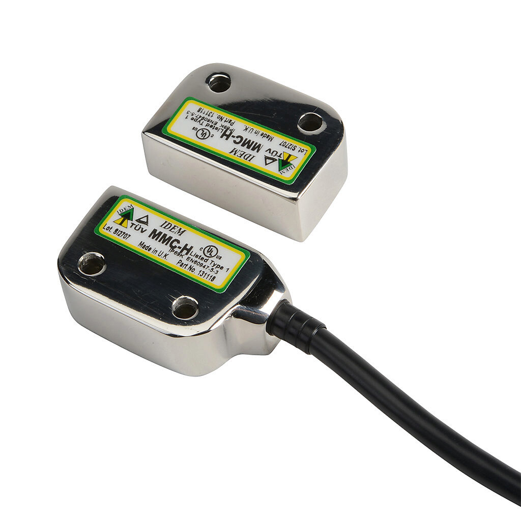 MMC-H-131118 - IDEM safety switch set, non-contact coded magnetic, left exit mount, (2) N.C. safety output(s), (1) N.O. monitoring output(s), 316 stainless steel housing, 36 x 26mm, pigtail, 16.4ft/5m cable length.