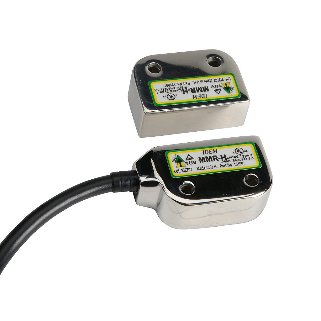 MMR-H-131007 - IDEM safety switch set, non-contact magnetic, right exit mount, (2) N.C. safety output(s), (1) N.O. monitoring output(s), 316 stainless steel housing, 36 x 26mm, pigtail, 32.8ft/10m cable length.