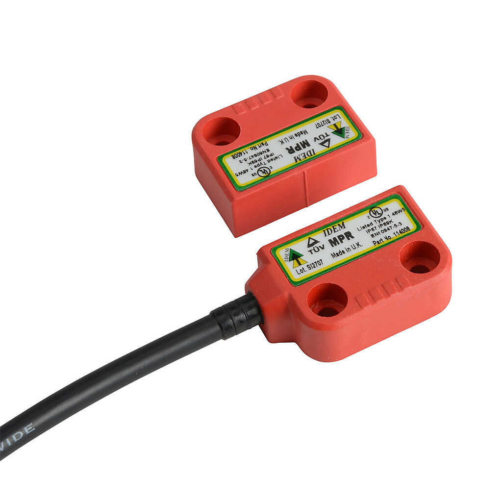 MPR-114008 - IDEM safety switch set, non-contact magnetic, right exit mount, (2) N.C. safety output(s), (1) N.O. monitoring output(s), plastic housing, 36 x 26mm, 8-pin M12 quick-disconnect, 9.8in/250mm cable length.