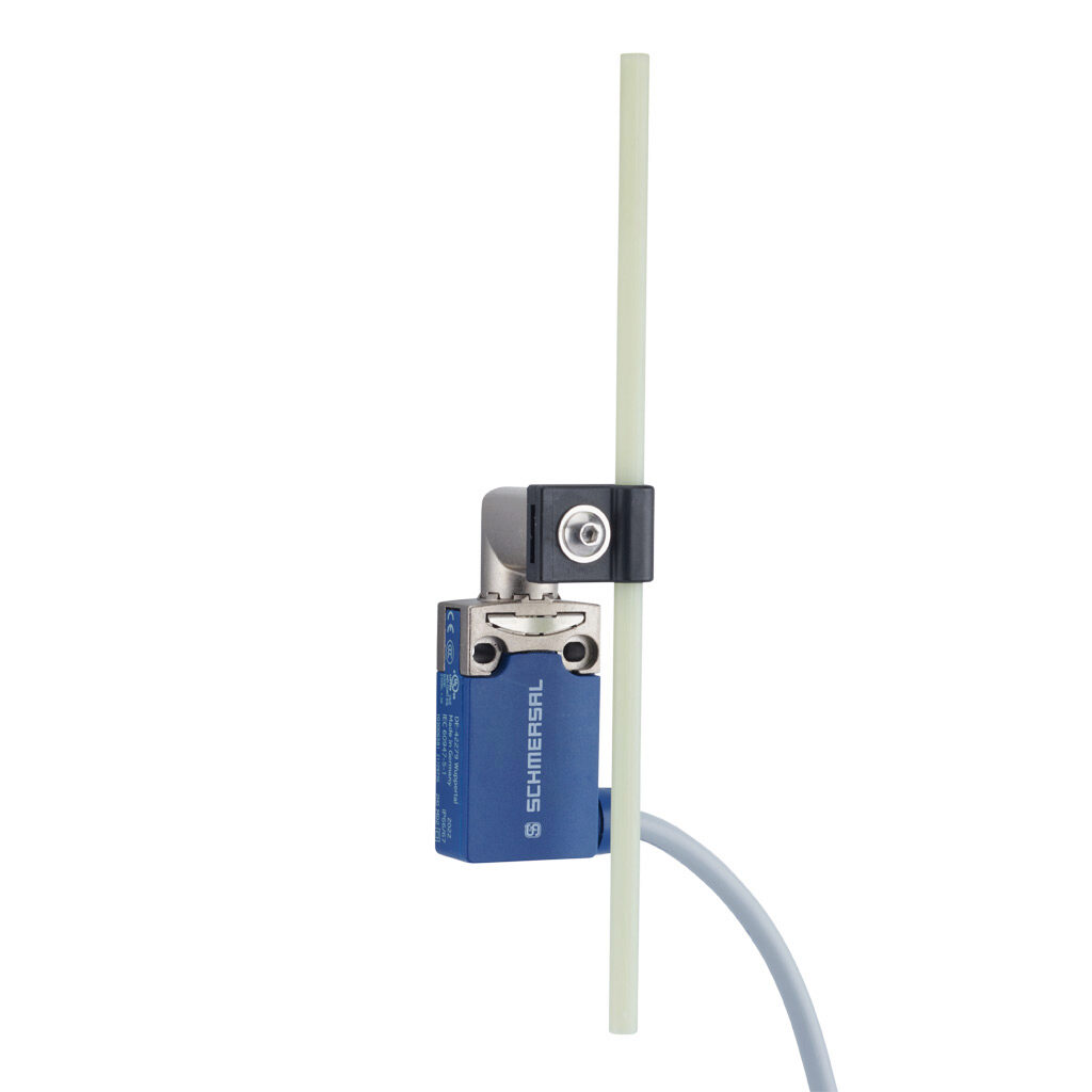 PS116Z11-LR200J200 - Schmersal compact limit switch, side rotary adjustable plastic rod, 45-degree adjustable head, (1) N.O./(1) N.C. contact(s), snap action, 31mm wide body, 20-22mm hole spacing, die-cast zinc with plastic base, pigtail, 6.5ft/2m...