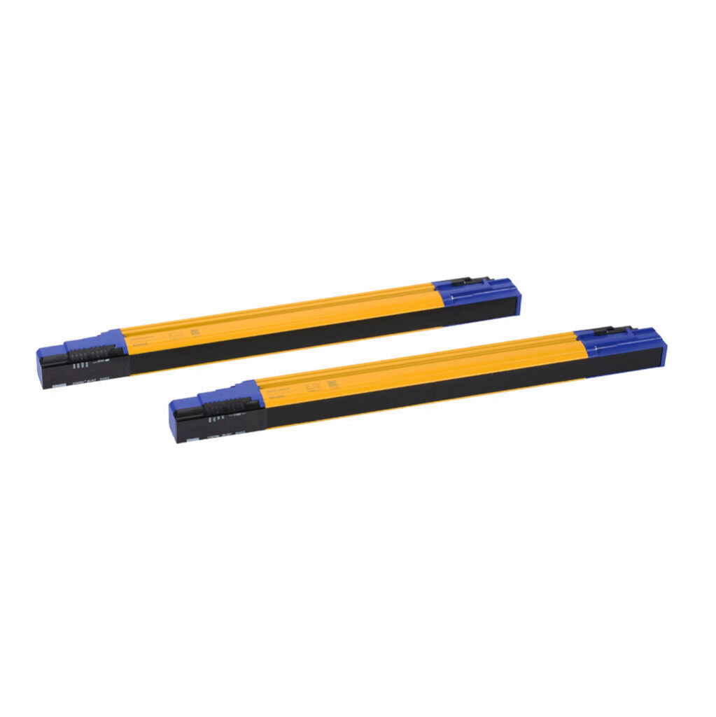SG4-30-045-OO-P - Datalogic safety light curtain, sender/receiver pair, hand protection, 24 VDC, 30mm resolution, 450mm protected height, 0.2-20m operating distance, safety category Type 4, configurable, IP65, (2) 18-pin proprietary connections.