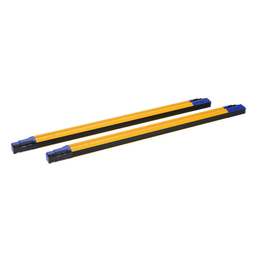 SG4-30-075-OO-P - Datalogic safety light curtain, sender/receiver pair, hand protection, 24 VDC, 30mm resolution, 750mm protected height, 0.2-20m operating distance, safety category Type 4, configurable, IP65, (2) 18-pin proprietary connections.