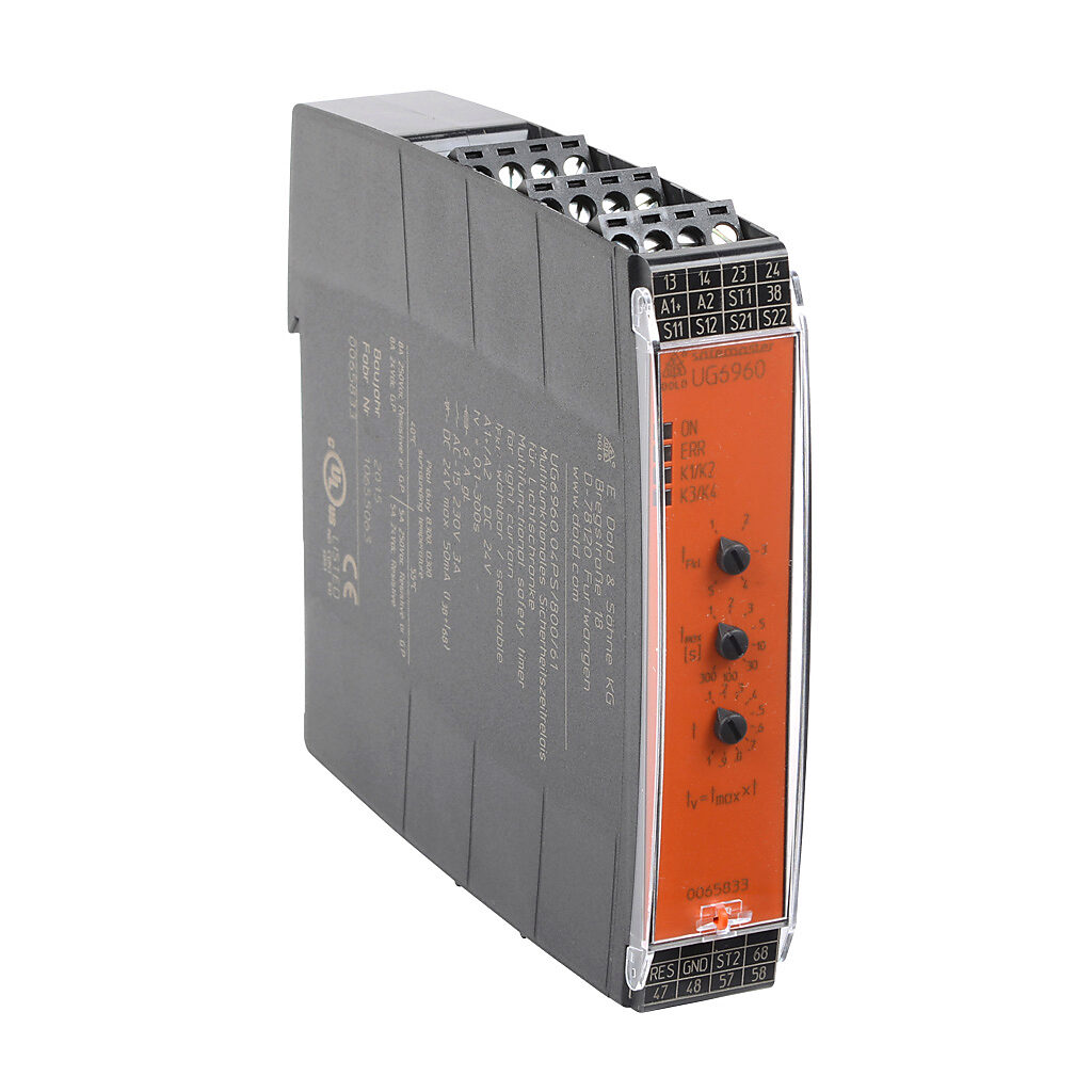 UG6960-04PS800-300 - Dold safety relay, light curtain controller, multi delay functions, 0.1 to 300 seconds, 2-channel, 24 VDC, (2) N.O. and (2) N.O. time delay safety output(s), (1) N.O. and (1) N.O. time delay monitoring output(s), pluggable scr...