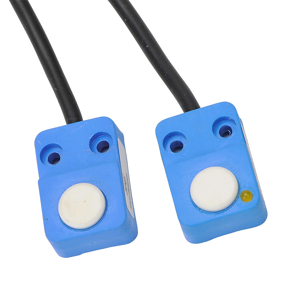 UHZ-AP-0A - Micro Detectors ultrasonic proximity sensor, rectangular, 20 x 30 x 12mm body, polybutylene terephthalate housing, through-beam pair, PNP, N.O. output, 300mm sensing distance, IP67, pigtail.