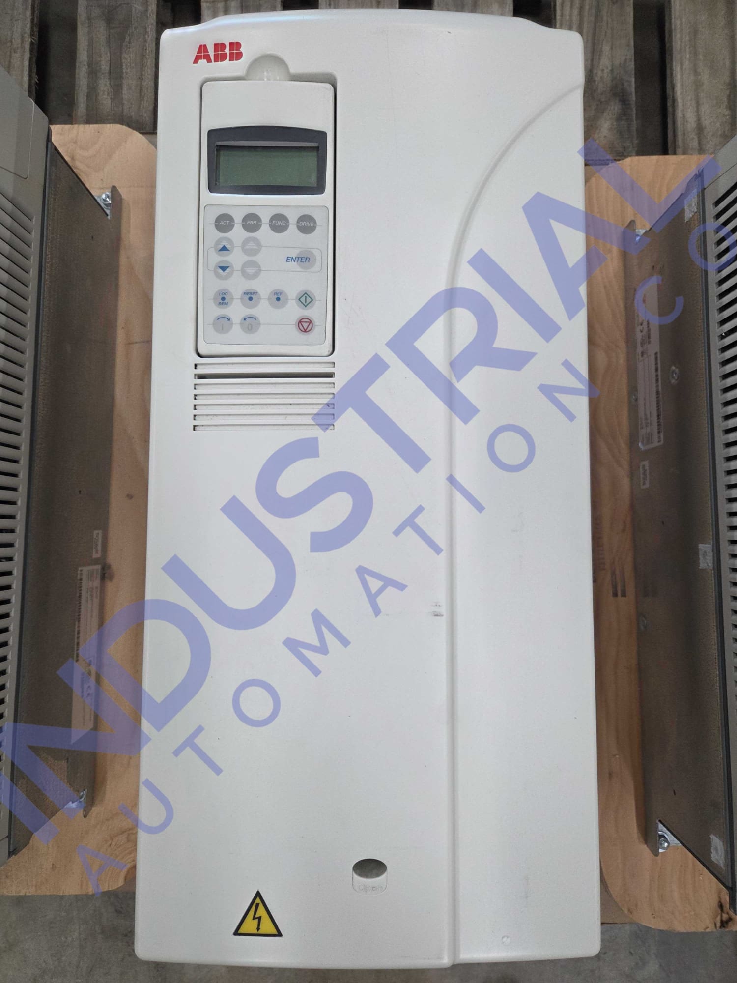 ABB ACS800-U1-0060-5+D150+P901