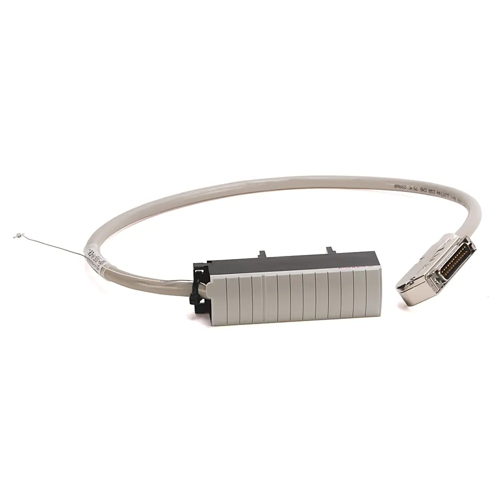 Allen-Bradley Connection Products,Analog Cable,0.5 m (1.64 ft),1492 ACABLE(1)VB P WIRED ANLG