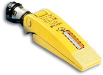 Enerpac WR-5 Wedgie hydraulic spreading tool delivers 1 ton of force at 10,000 psi for prying and spreading in tight industrial spaces. Compact wedge