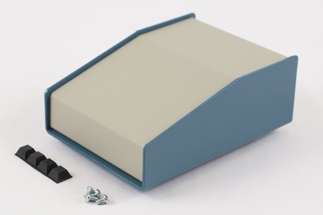 Hammond Manufacturing sloped metal console; 15 degree; beige top; blue case (1456CE2WHBU)