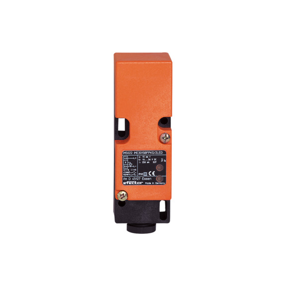 IFM Inductive sensor - IM0011
