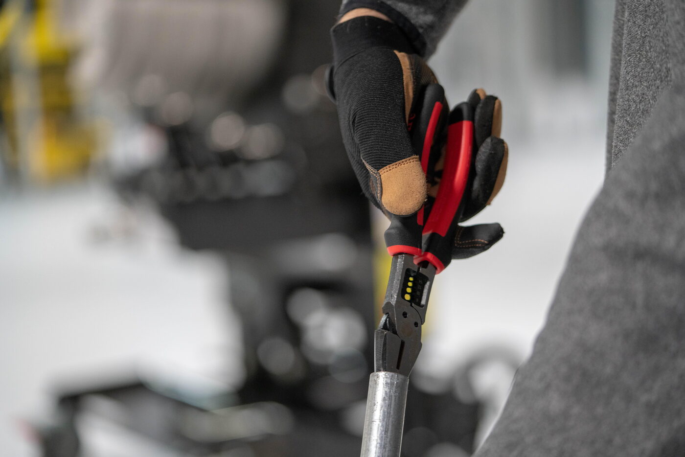 Southwire 59724440 - Pliers