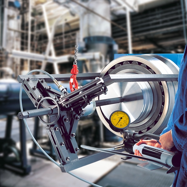 TMHP 50/140X Hydraulically-assisted heavy duty jaw puller without hydraulic pump