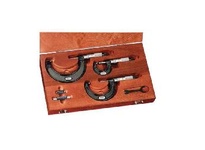 Starrett ST436.1CXFLZ S436.1 Series 6-piece outside micrometer set with 0-6" measuring range and .0001" graduations. Carbide-tipped anvil and spindle
