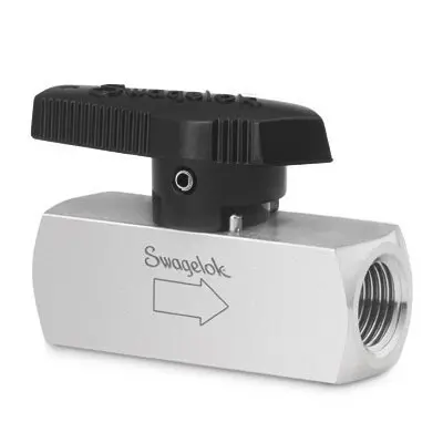 Swagelok Stainless Steel Quarter Turn Instrument Plug Valve, 1/2 in. FNPT, 2.7 Cv, Black Handle